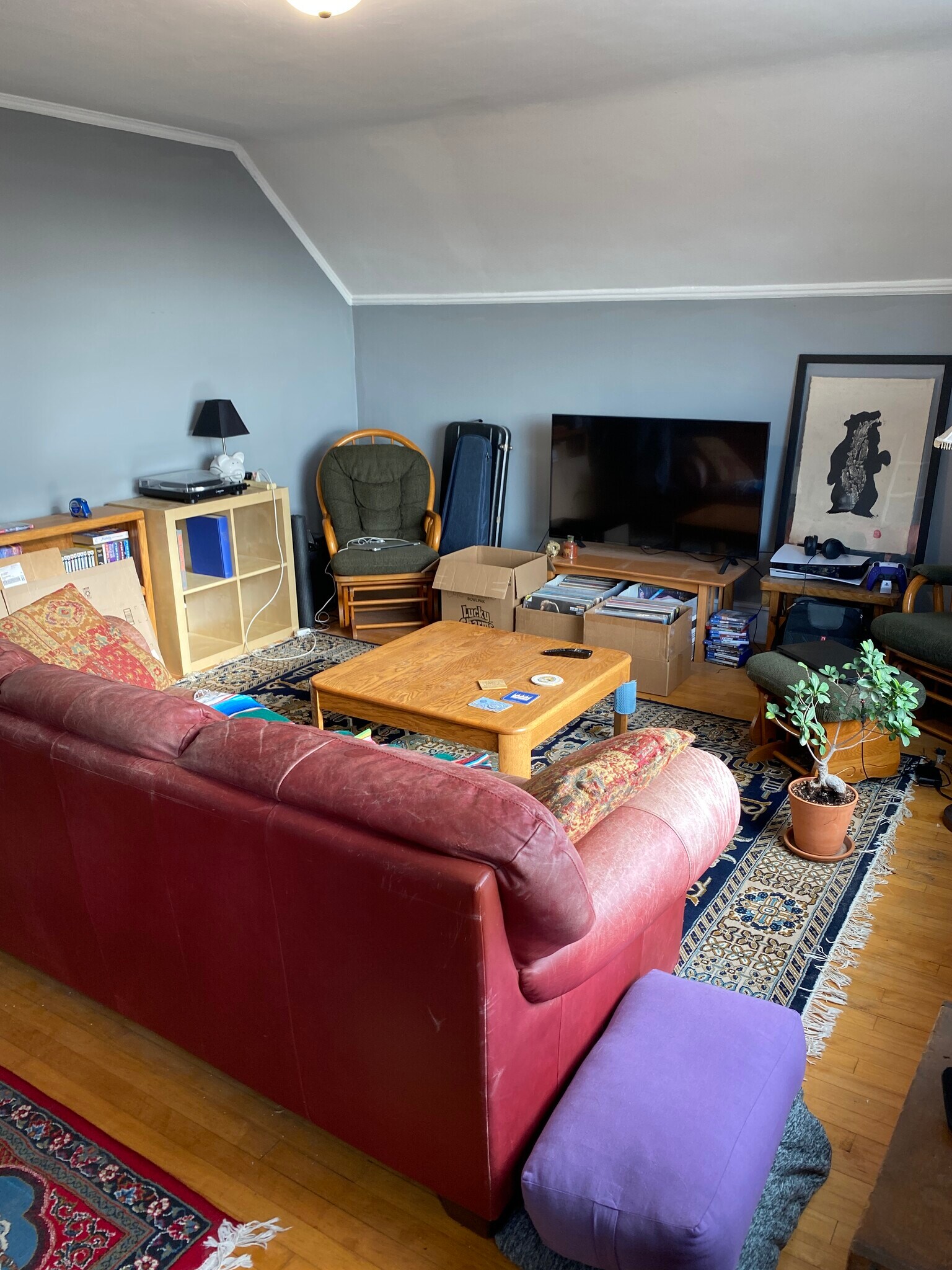 Building Photo - 15 E 10th St