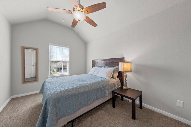 Building Photo - Beautifully Maintained 4-Bedroom Home in Waco with Thoughtful Layout
