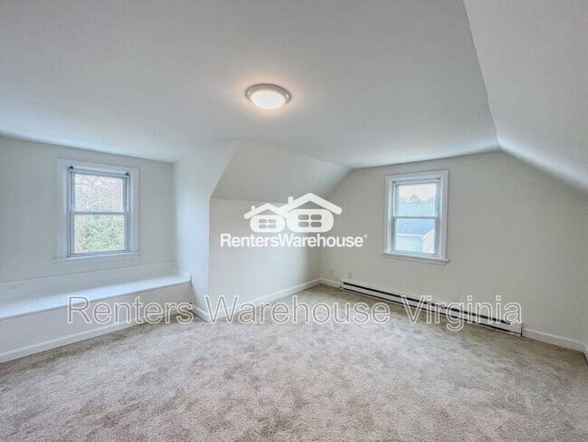 Building Photo - 4862 Norvella Ave