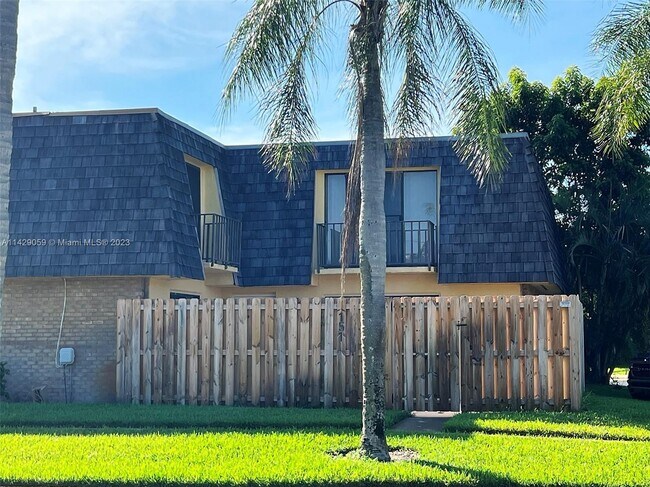 Building Photo - 151 Woodland Rd