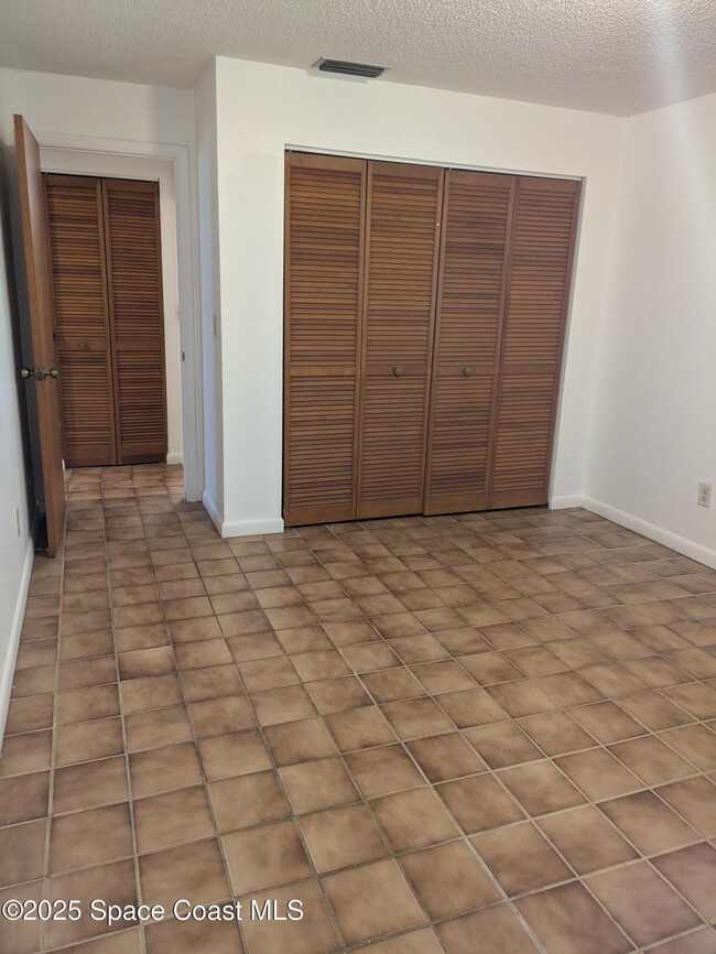 Building Photo - 120 Harmony Pl