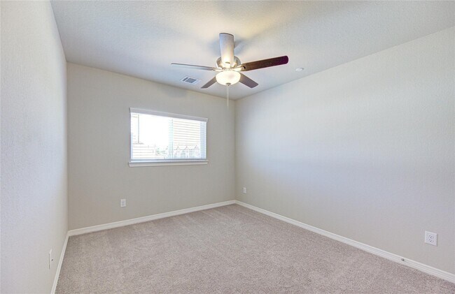 Building Photo - 8006 Scanlan Trce