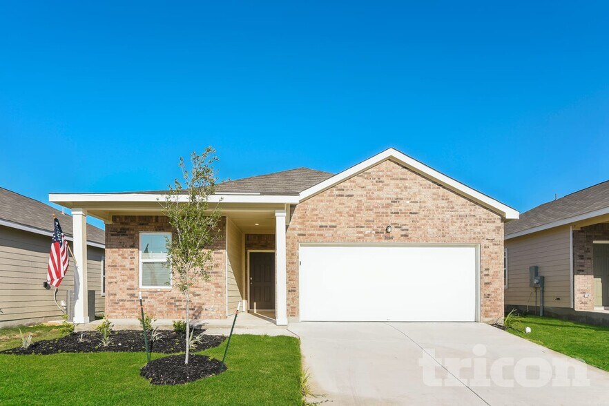 Primary Photo - 7419 Guadalupe Peak