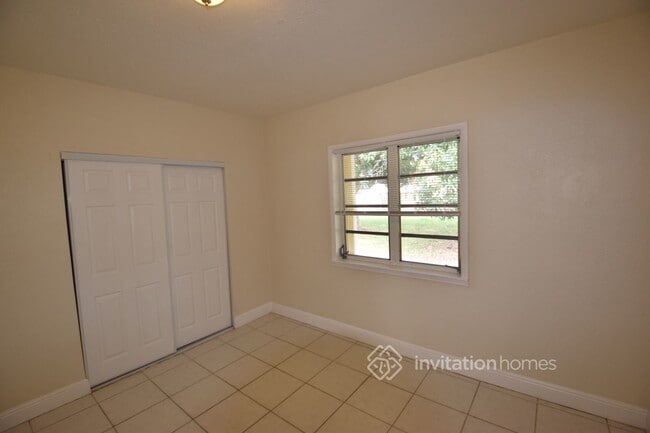 Building Photo - 4327 Hernden Dr