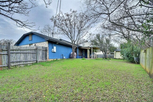 Building Photo - 506 S Mt Rushmore Dr