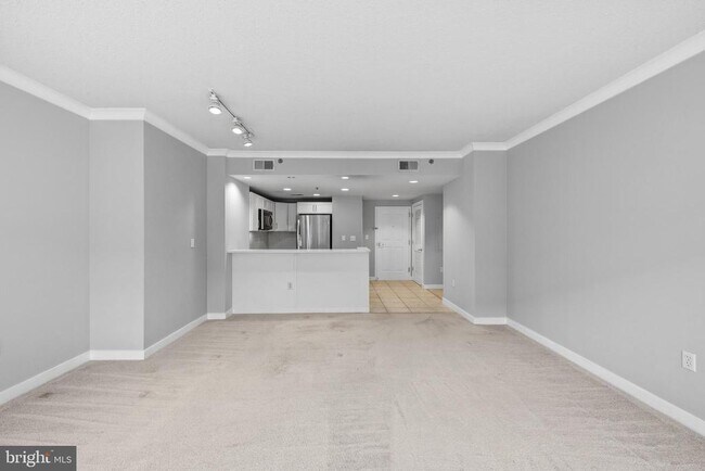 Building Photo - 777 7th St NW