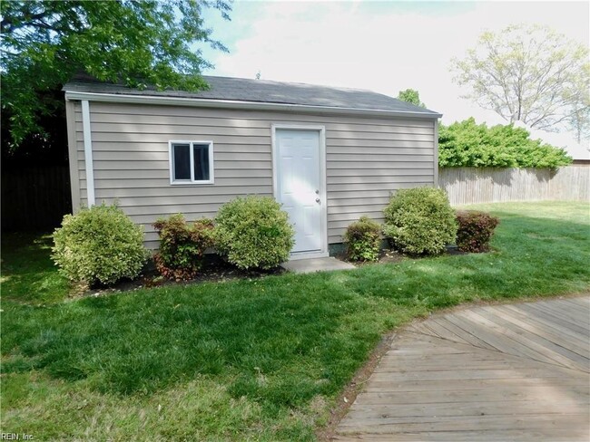 Building Photo - 5804 Susquehanna Dr