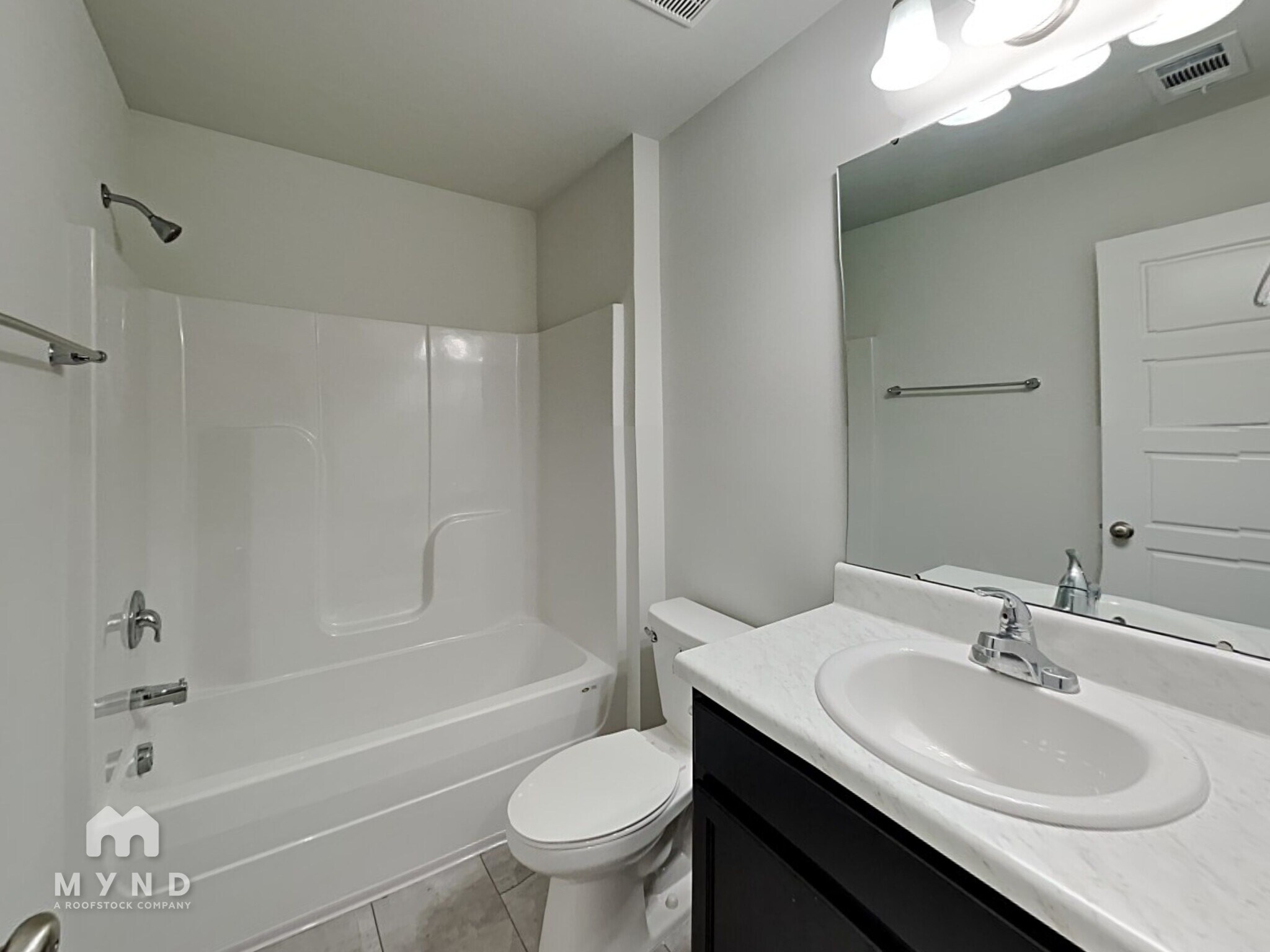 Building Photo - 15 Cardinal Ct