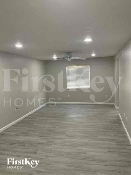 Building Photo - 13809 N 41st Pl