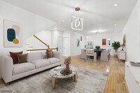 Building Photo - 768 Green Ln