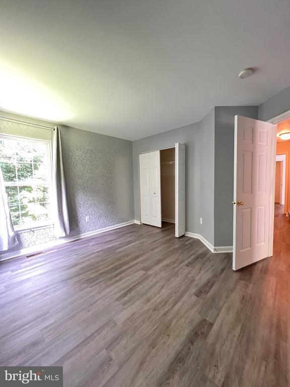 Building Photo - 10 Jolie Ct