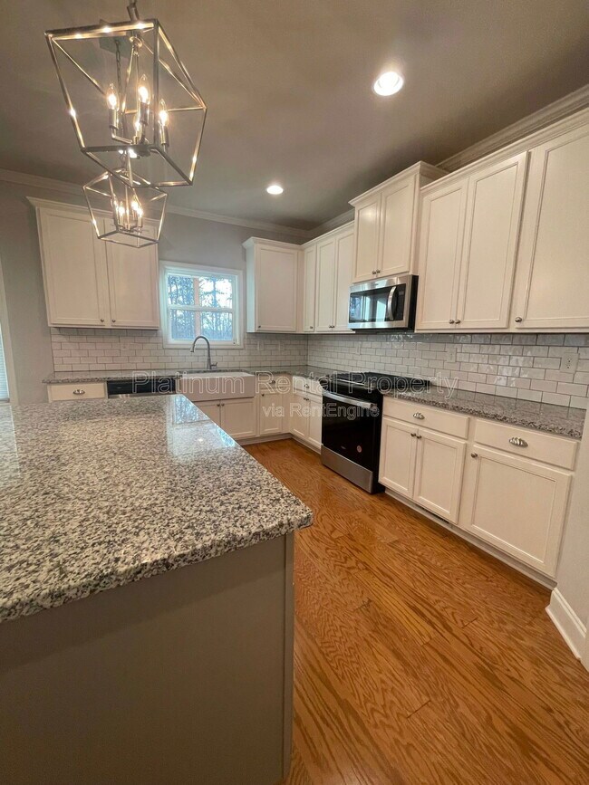 Building Photo - 8225 Crooked Crk Dr