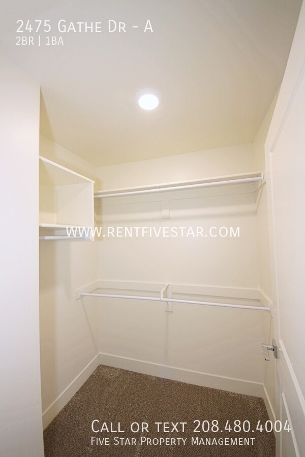 Building Photo - 2475 N Gathe Rd