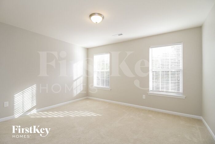 Building Photo - 5479 Misty Hill Cir
