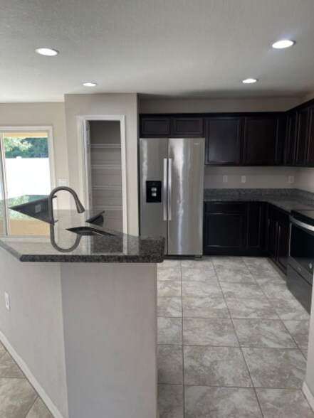 Building Photo - 5019 Chipotle Ln