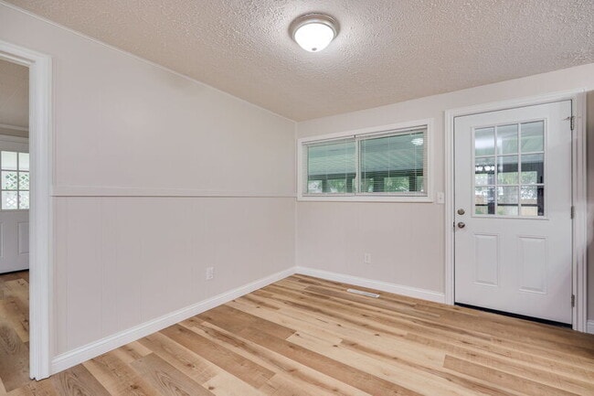 Building Photo - 5224 Mystic Dr