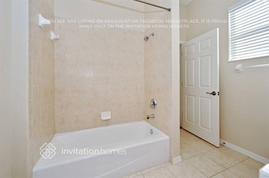 Building Photo - 12331 Lavender Loop