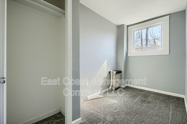 Building Photo - 3213 Elmley Ave