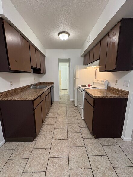 Building Photo - 1306 W Michigan Ave