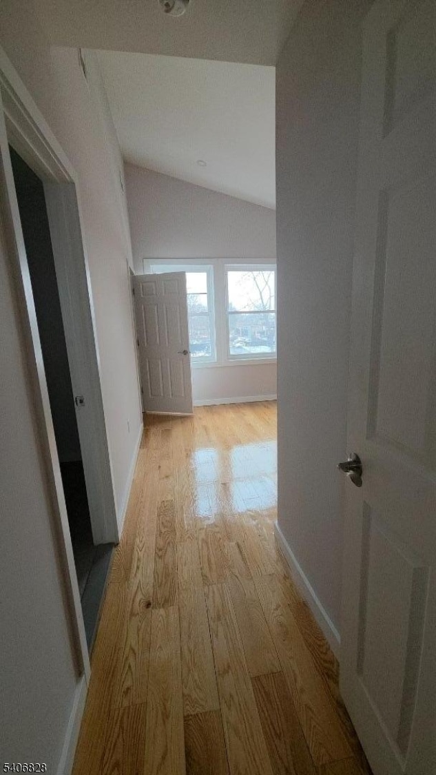 Building Photo - 10 Shaw Ave