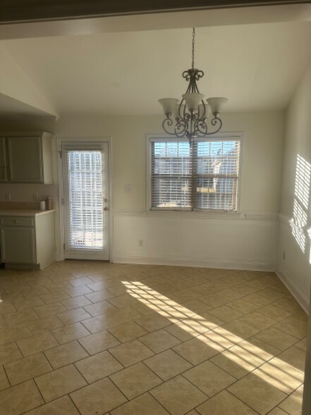 Building Photo - 514 Cornucopia Ln