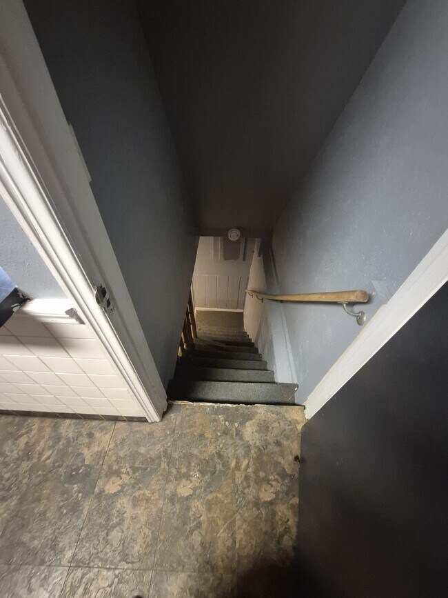 Building Photo - 1539 Comet Dr