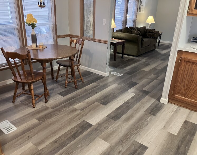 Building Photo - 69 Village Ct