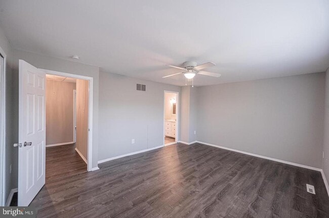 Building Photo - 10716 Cordage Walk