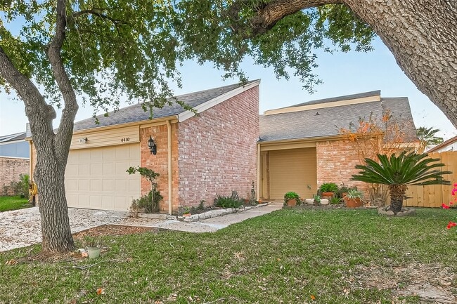 Building Photo - 4410 Wildacres Dr