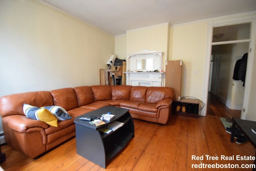 Building Photo - 55 Calumet St