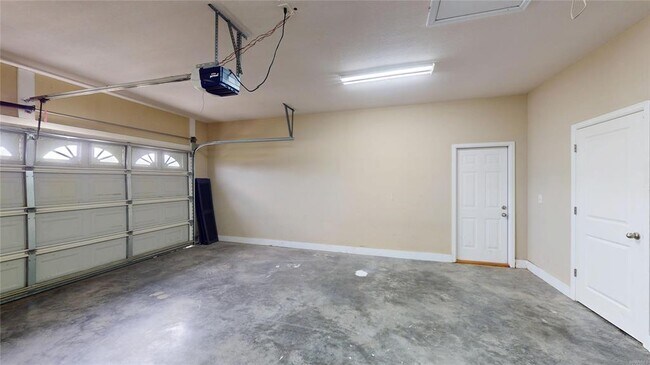 Building Photo - 414 Runway Dr