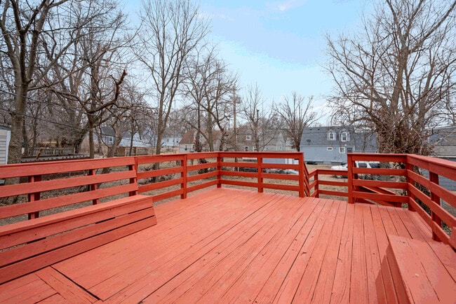 Building Photo - 1203 E 80th St