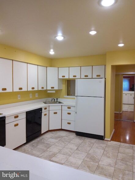 Building Photo - 2109 Woodbox Ln Unit 2109B