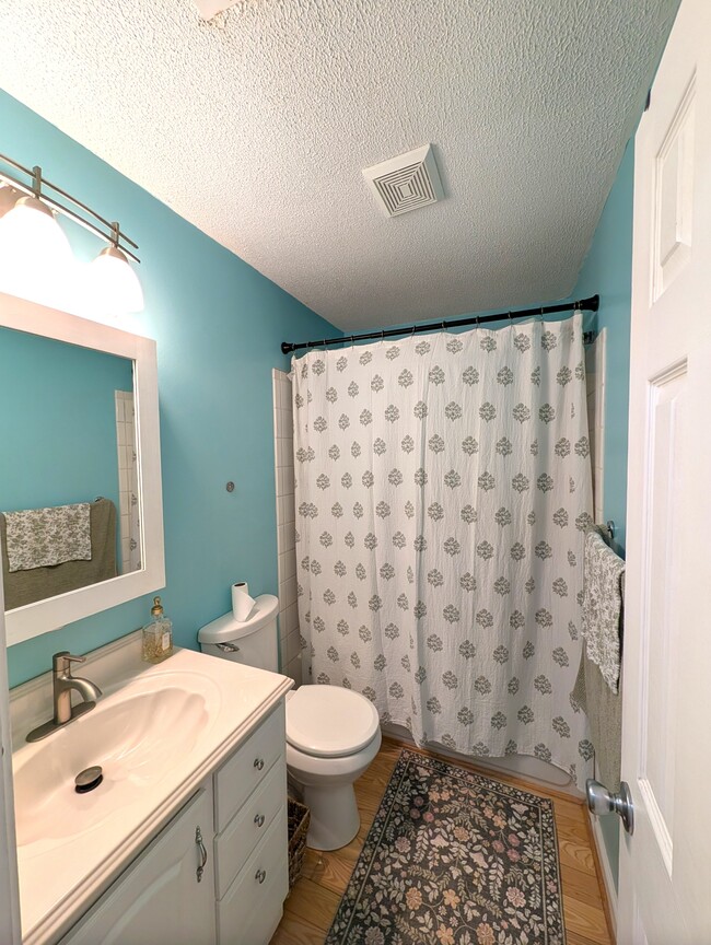 Building Photo - 5212 Hickory Fork Rd