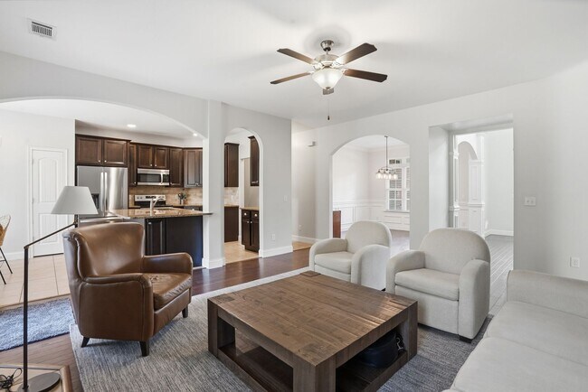 Building Photo - Beautiful Home for Lease in Buckhead