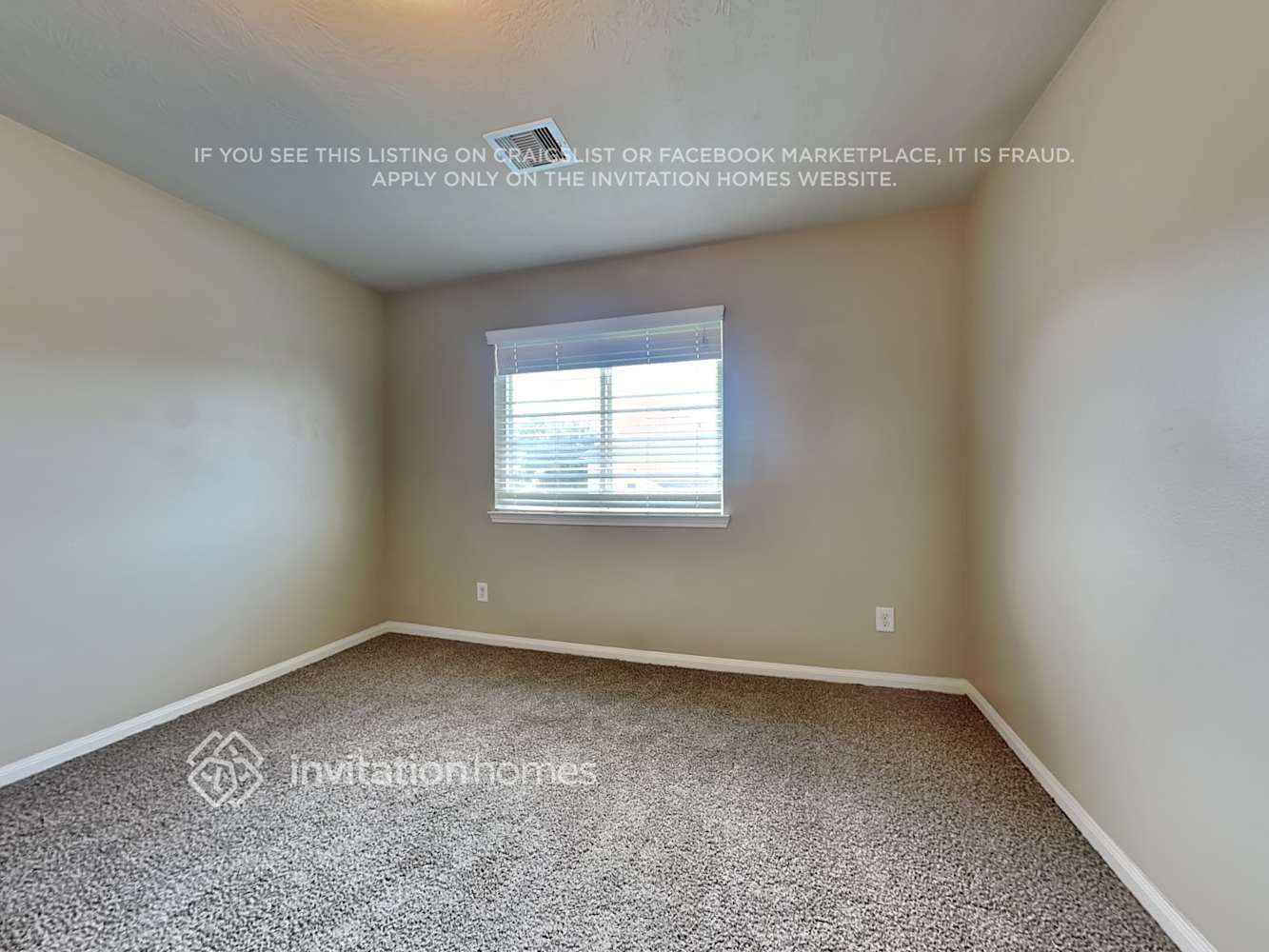 Building Photo - 19239 Canaras Ct