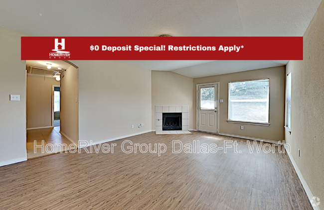 Building Photo - 702 Riverhead Dr