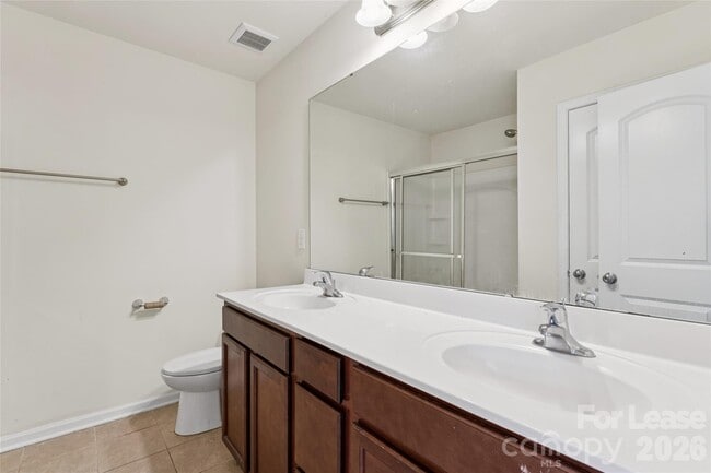 Building Photo - 10439 Benfield Rd