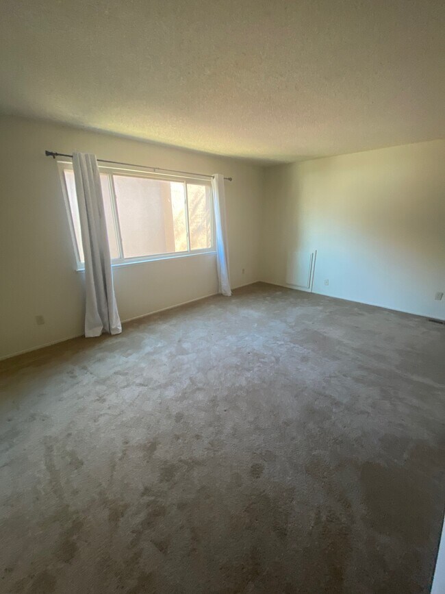 Building Photo - 4932 Buckboard Way