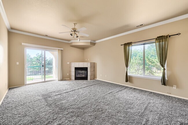 Building Photo - 3060 Mandalay Grove
