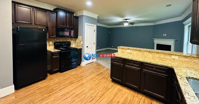 Building Photo - Nice 2-story house in the DISCOVERY cluste...