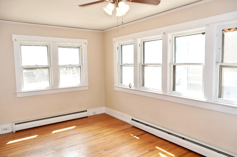 Building Photo - 130 N Corona St