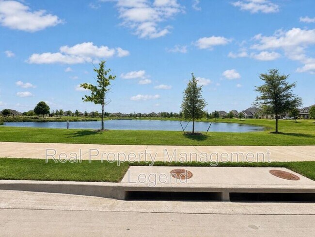 Building Photo - 1304 Limestone Ridge Rd