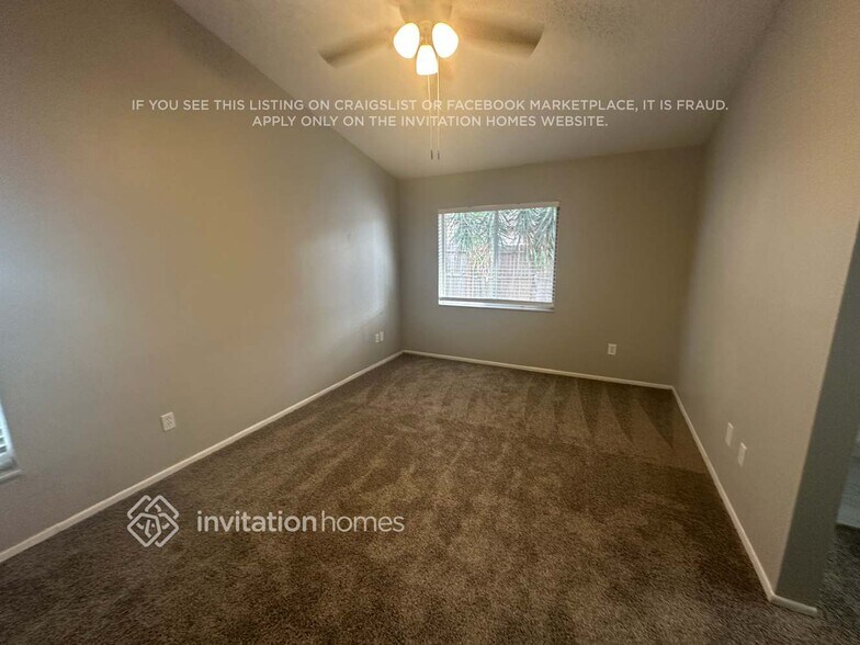 Building Photo - 2447 Atrium Cir