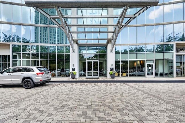 Building Photo - 3324 Peachtree Rd NE