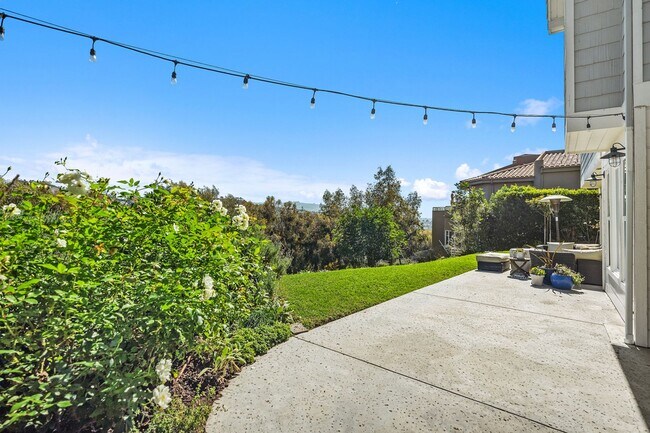 Building Photo - Luxury Ocean View Home in Sea Pointe Estates San Clemente