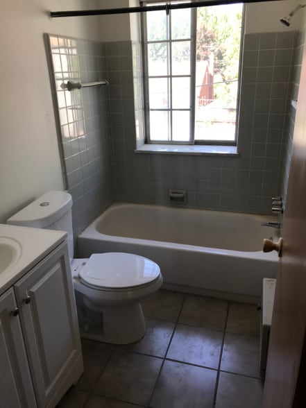 Building Photo - 4811 Cadieux Rd