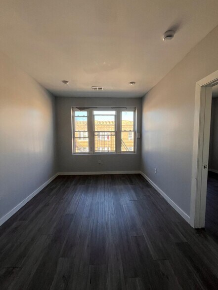 Building Photo - 73 Martin Luther King Jr Dr