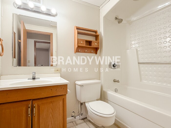 Building Photo - 4965 Reginald Rd