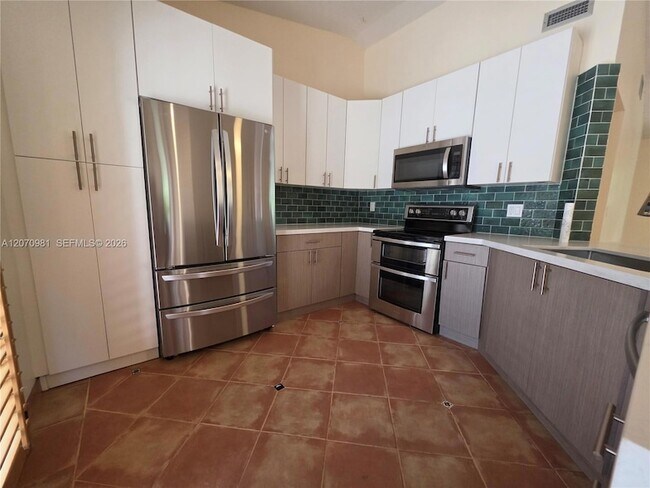 Building Photo - 10076 NW 51st Terrace